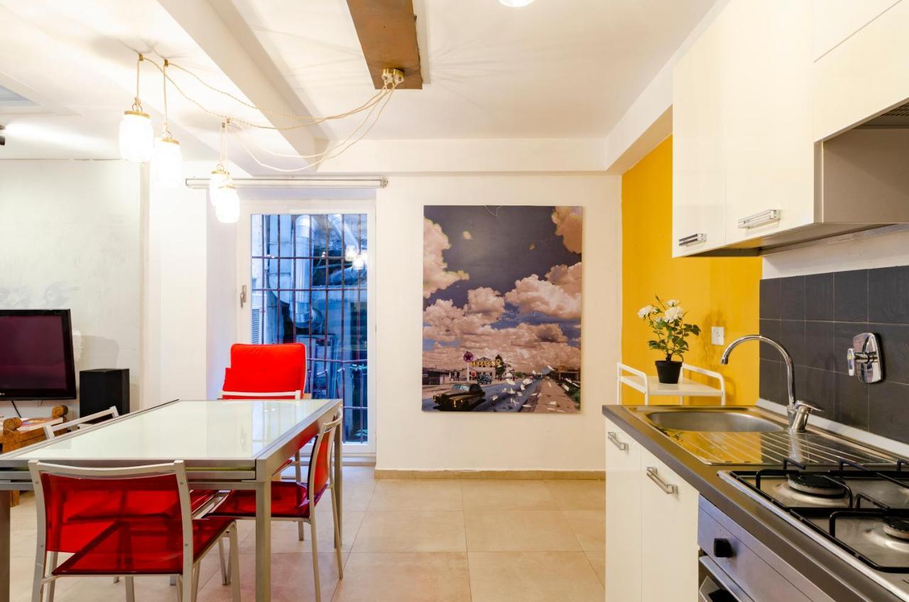 Joivy Vibrant Open-Plan Apt For 6 In Historic Centre Apartment Genoa Ngoại thất bức ảnh