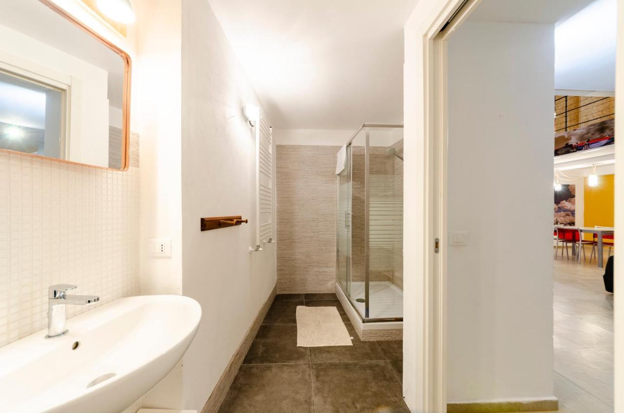 Joivy Vibrant Open-Plan Apt For 6 In Historic Centre Apartment Genoa Ngoại thất bức ảnh